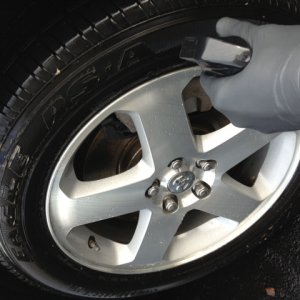 Media 'tuff4' in album 'Tuff Shine Tire Shine Kit'